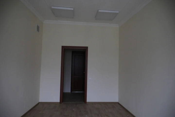 Право аренды помещения площадью 358 кв. м в Апраксином дворе