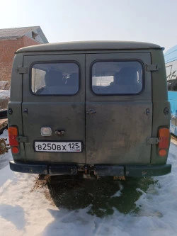 Автомобиль УАЗ-220695-04