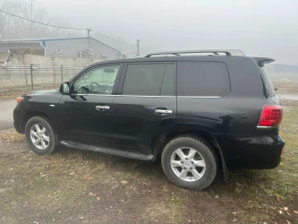 Автомобиль LEXUS LX 570, г. Ростов-на-Дону
