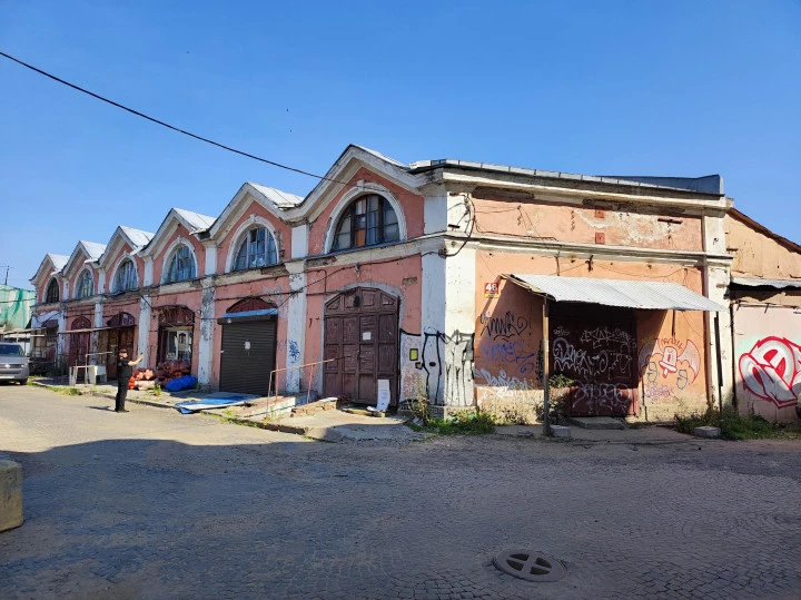 Право аренды здания площадью 674,8 кв. м в Апраксином дворе