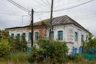 Земельный участок, площадь 745 +/- 10 кв.м.,  кад.№: 52:54:1200003:998; здание 255,2 кв.м., здание 97,5 кв.м. по адресу: Нижегородская обл., Вознесенский р-н, р.п. Вознесенское, ул. Заречная, д.11
