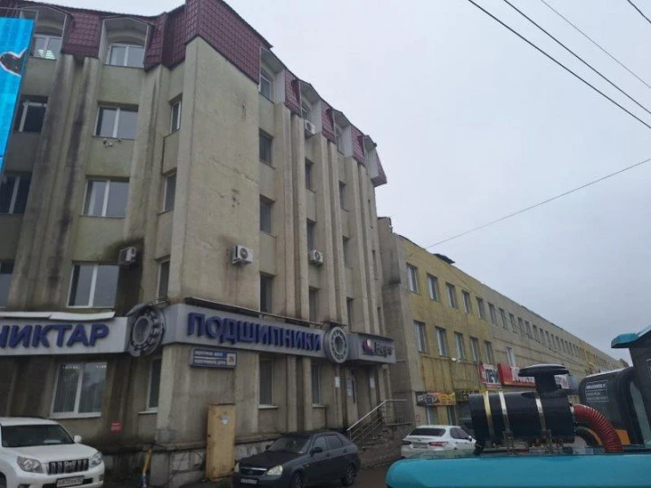 Нежилое помещение - 36,7 кв. м, адрес: Республика Башкортостан, г. Уфа, Калининский р-н, ул. Индустриальное шоссе, д. 26, № на п/пл 56, этаж 3.