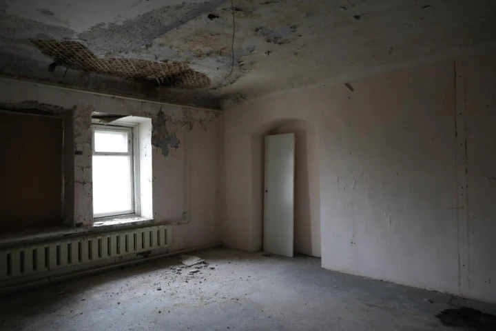 Право аренды помещения площадью 122,2 кв. м в Апраксином дворе.
