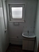 Мобильное здание на прицепе тракторном Мод.89963-08, 2022, Идентификационный номер: 06515, принадлежащий Продавцу на праве собственности, что подтверждается Договором купли-продажи № ОВ/Ф-30605-21-01-С-01 от 19.09.2022 г.