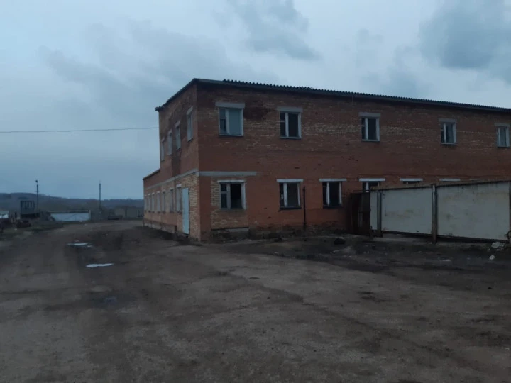 Здание столовой и земельный участок, с. Потапово-Тумбарла