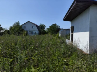 Жилое здание - 160 кв. м, земельный участок - 3 387 +/-0 кв. м, адрес: Самарская область, р-н. Безенчукский, с. Никольское, ул. Зеленая Лука, д. 10а