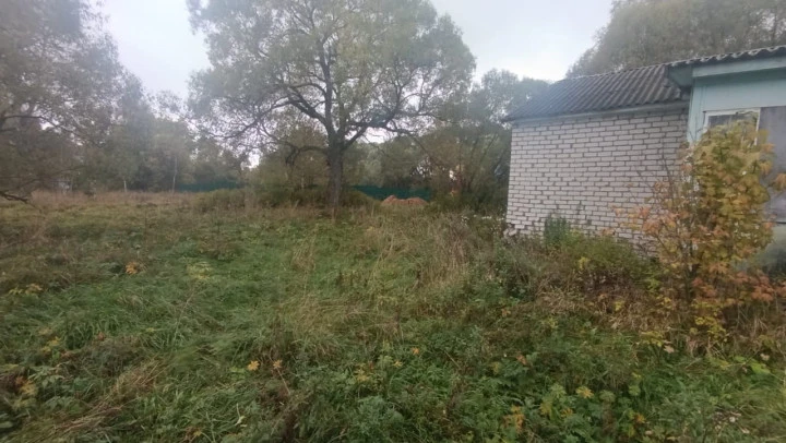Имущество, находящееся в собственности Ярославской области, расположенное по адресу: Ярославская область, м. р-н Угличский, с.п. Головинское, д. Ульянкино, ул. Молодежная, зд. 4, с земельным участком