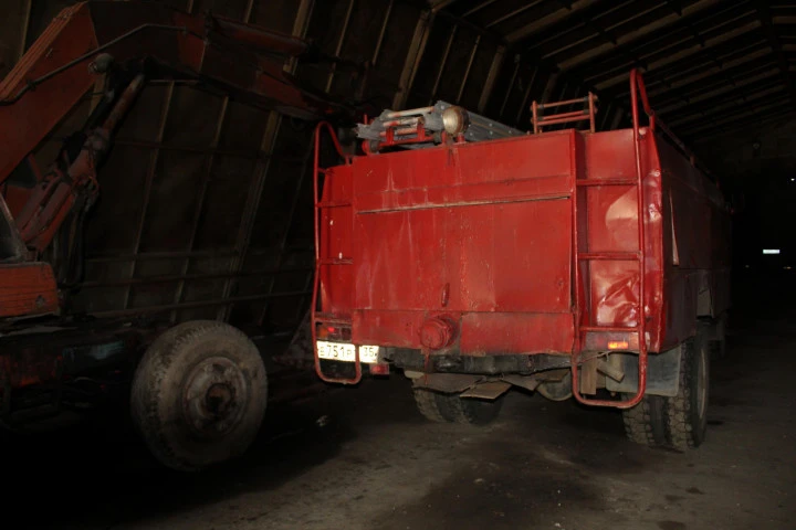 Автомобиль ГАЗ-5312 АЦ-30 106Г (идентификационный номер (VIN) XTH531200L1323010, год выпуска 1990, кузов №683)