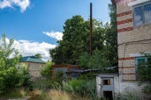 Земельный участок площадью 2074 кв.м., здания (4 шт.) и сооружения (2 шт.), расположенные по адресу: Липецкая область, Лев-Толстовский район, Л.Толстовский с/с, п. Лев Толстой, ул. М. Горького, д.6