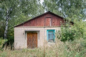 Здание с земельным участком 5 966 кв.м. в с. Паниковец