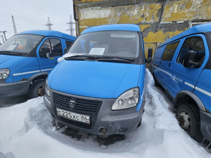 Грузовой фургон цельнометаллический 7 мест ГАЗ 27057.