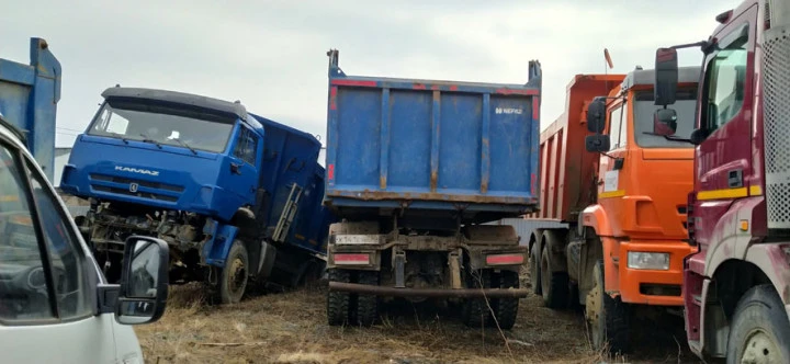 Автосамосвал КАМАЗ К3340, 2019, Идентификационный номер: ХТС652205К1414409, принадлежащий Продавцу на праве собственности, что подтверждается Договором купли-продажи № ОВ/К-66250-08-01-С-01 от 10.01.2020 г.