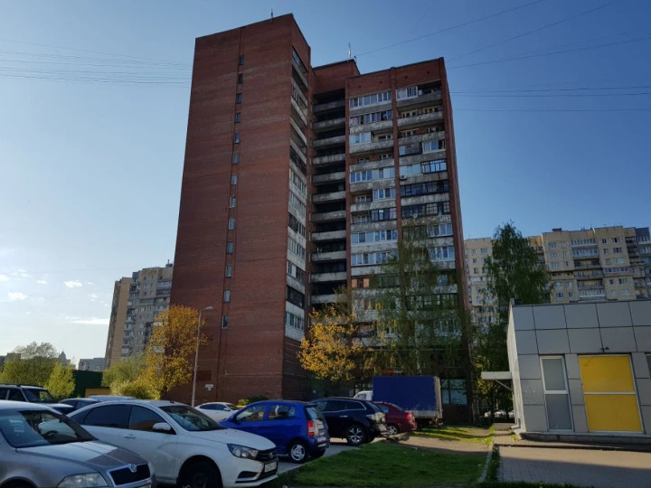 Помещение 9,3 кв.м на пр. Ударников