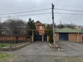 1/2 доли в праве собственности на жилой дом Ростовская обл., г. Новочеркасск, ул. Железнодорожная, д. 93в