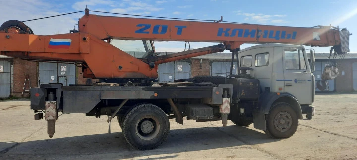 Кран автомобильный КС-45724-5