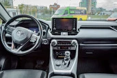 Легковой автомобиль, марка, модель ТС: Toyota, RAV4, 2022 года выпуска; идентификационный номер (VIN): XW7D13FV70S037966; модель, №двигателя: A25A, 0B44990, цвет кузова: черный.