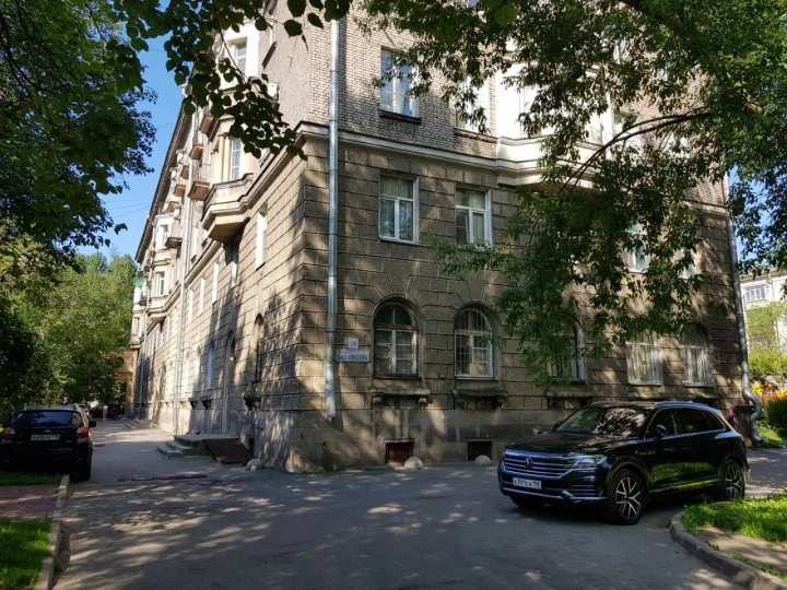 Кладовка 1,9 кв.м у м. "Кировский завод"