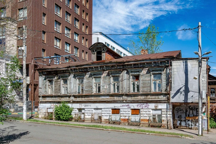Лот: здание г. Нижний Новгород, ул. Алексеевская, д.37а; здание г. Нижний Новгород, пер. Холодный, д.18/39; здание  г. Нижний Новгород, пер. Холодный, д.18а; здание г. Нижний Новгород, пер. Холодный, д.16.