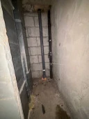 Жилое помещение (квартира), пл. 65,4 кв. м, эт. 4, кад. номер: 50:49:0010103:2396, местоположение: МО,  г. Звенигород, кв-л Маяковского, д. 19а, кв. 15. В соответствии с выпиской из домовой книги от 13.04.2026, зарегистрированные лица отсутствуют.