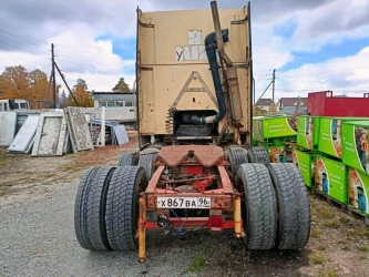INTERNATIONAL 9800, бежевый, 1998, 928 864 км, 10.8 МТ (330 л.с.), дизель, задний, VIN 1HSRUAHR6XH593158.
