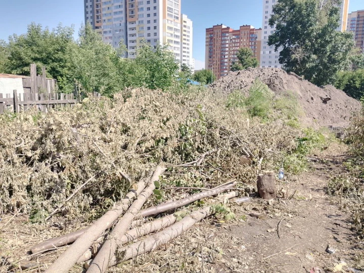Аукцион по продаже нежилого здания и земельного участка по адресу: Алтайский край, г. Барнаул, ул. Папанинцев, дом 182