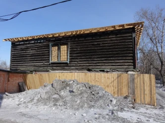 Нежилое здание, общей площадью 208,3 кв. м, расположенное по адресу: Красноярский край, Ачинск, Ленина ул, дом 4