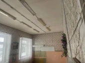 1) Здание 625,6 кв. м, кад.№ 48:07:0630101:18; 2) Земельный участок, площадью 6306 +/- 28 кв.м., кадастровый номер: 48:07:0630101:10 по адресу: Липецкая обл., м. р-н Елецкий, с.п. Нижневоргольский сельсовет, д. Дерновка, ул. Школьная, зд.17