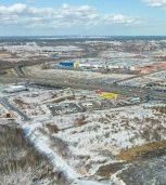 Продается  последний участок площадью-20 соток с прямым съездом и выездом на КАД в развитом торгово - индустриальном парке KAD GATE PARK (площадью 8га) у развязки КАД и проспекта Энгельса.