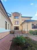 Загородный жилой дом площадью 1 834,5 кв. м с ЗУ 39 соток на Рублево-Успенском шоссе, Московская область