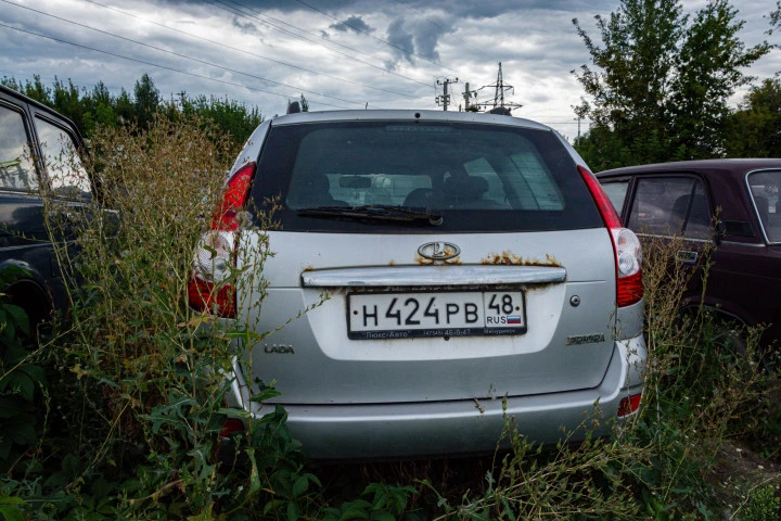 LADA, 217130 LADA PRIORA, 2012 года выпуска, гос. номер Н 424 РВ 48, идентификационный номер (VIN): XTA217130С0078115, цвет кузова  светло-серебристый металл