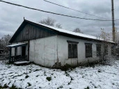 Продается  Здание с земельным участком, Красноярский край, с. Ирбейское, ул. Мира 5а