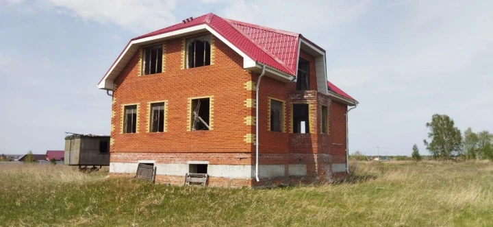 Продается дом с ЗУ,  Омская обл, Омский р-н, д. Большекулачье, ул. Казанская, дом 22