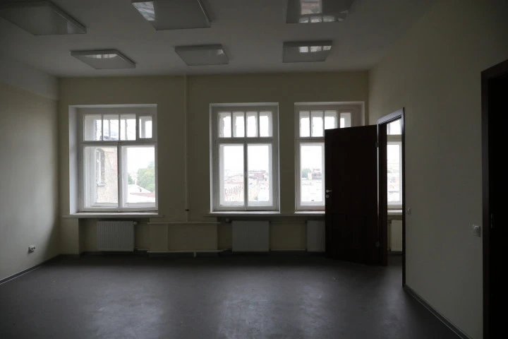 Право аренды помещения площадью 358 кв. м в Апраксином дворе