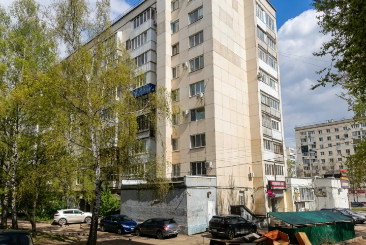 Подвальное нежилое помещение 42,9 кв.м с отдельным входом, Уфа, ул. Вологодская, 38