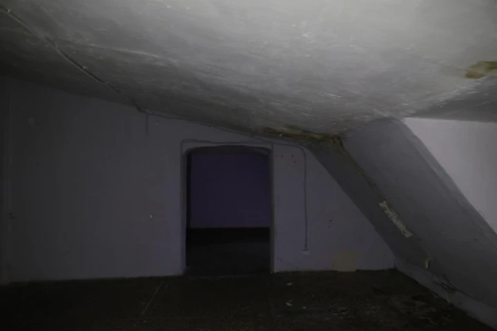 Право аренды помещения площадью 324,5 кв. м в Апраксином дворе.