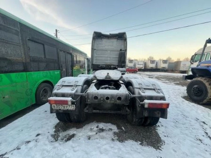 Седельный тягач для буксировки полуприцепов SHACMAN SX42584V324, 2023, Идентификационный номер: LZGJL4V47PX046322, принадлежащий Продавцу на праве собственности, что подтверждается Договором купли-продажи № ОВ/Ф-105467-04-01-С-01 от 19.09.2023 г.