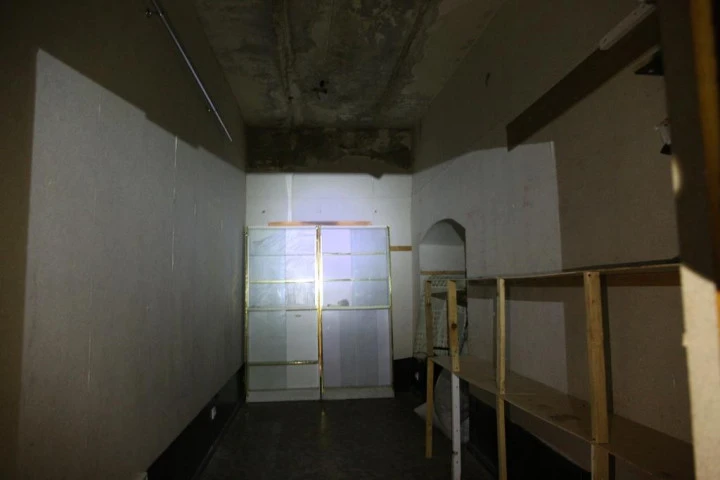 Право аренды помещения площадью 1084.3 кв. м в Апраксином дворе.