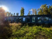 Участок 10 сот. со зданием под снос в Комарово