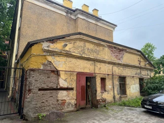 Нежилое помещение 14,1кв.м на 11-й линии В.О.