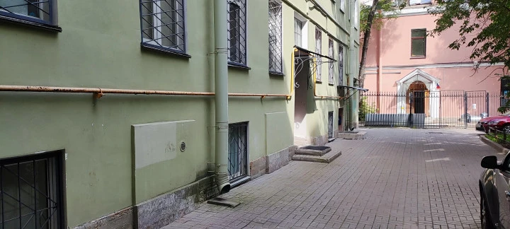 Коммерческое пространство 293 кв.м. в сердце Петербурга у метро «Чернышевская»