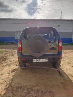 Легковой CHEVROLET NIVA 2123