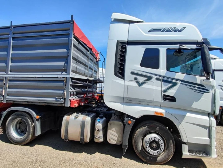 Седельный тягач FAW CA4180P77K25E5