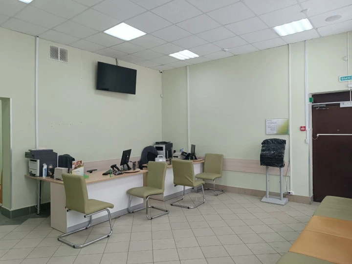 Нежилое помещение 1-го этажа, площадью 107,6 кв.м: Костромская область, г. Шарья, ул. 50 лет Советской Власти, д.27, пом.69
