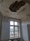 Здание поликлиники, площадью 1 746,6 кв. м., земельный участок, площадью 3457 кв. м: Республика Коми, г. Ухта, пгт. Ярега, ул. Октябрьская, д. 28
