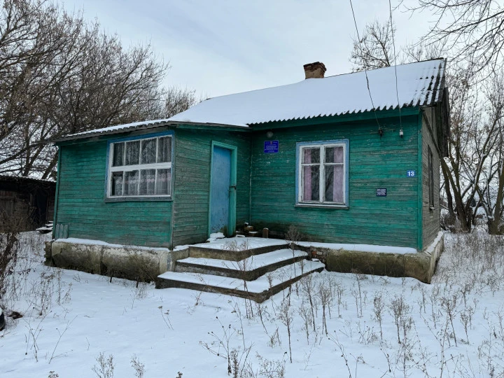 Здание 50,9 кв.м и з/у в Курской области, Волжанский сельсовет, пос. Моздовка