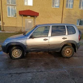 Автомобиль легковой CHEVROLET NIVA