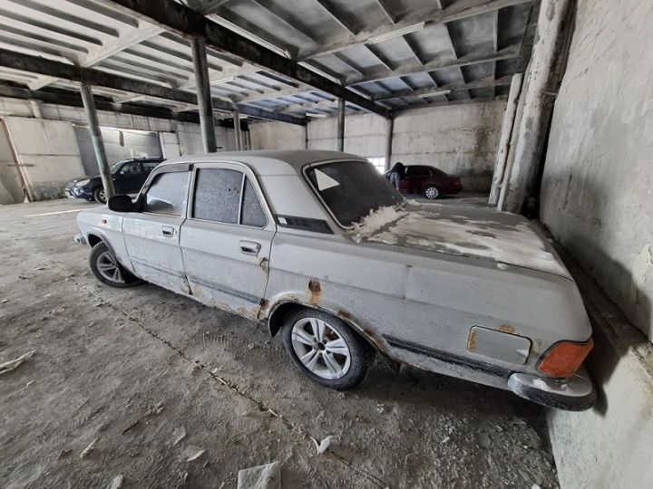 Автомобили легковые ГАЗ-3102 2005 года выпуска, VIN: Х9631020061312955, местонахождение: Тюменская область, Тюменский район, с. Каменка, ул. Полевая, 23 стр.1