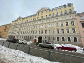 Здание с участком в Адмиралтейском районе