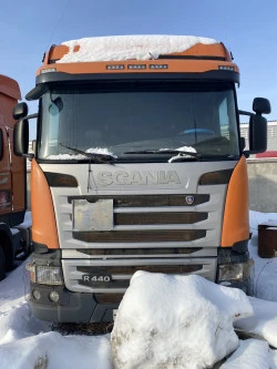 Грузовой тягач седельный SCANIA R440 LA4X2HNA, 2014 года выпуска, VIN YS2R4X20002106422, Адрес: г. Казань, ул. Автосервисная, д. 6.