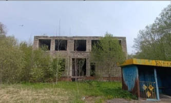 Имущественный комплекс расположенный по адресу: Ярославская область, Угличский район, д. Бурмасово, с земельным участком